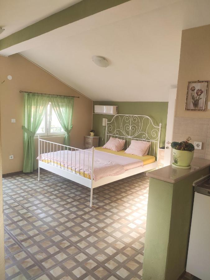 Studio Apartments Krasici Tivat Quarto foto
