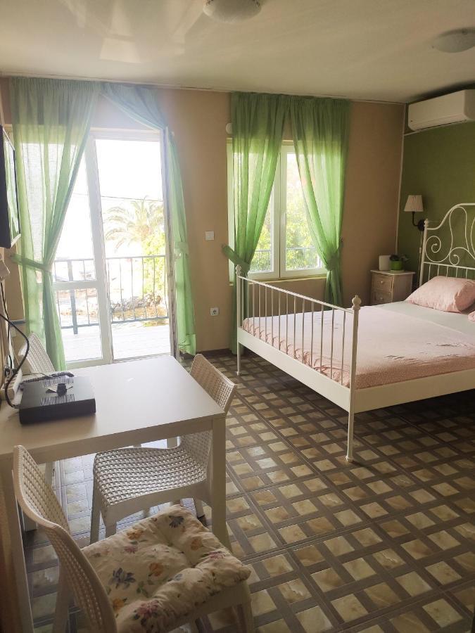 Studio Apartments Krasici Tivat Quarto foto